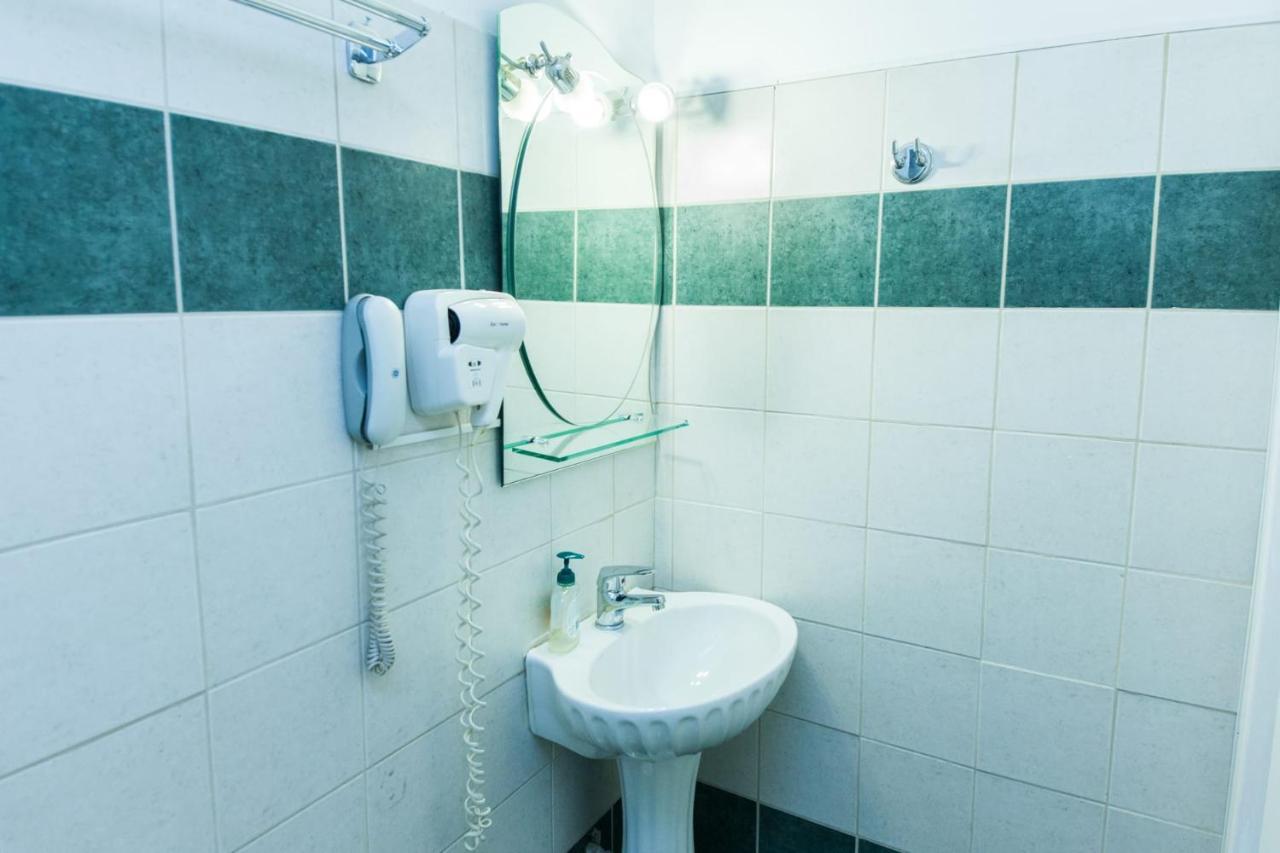 Silver Hotel Athens Double Room With Balcony Bagian luar foto