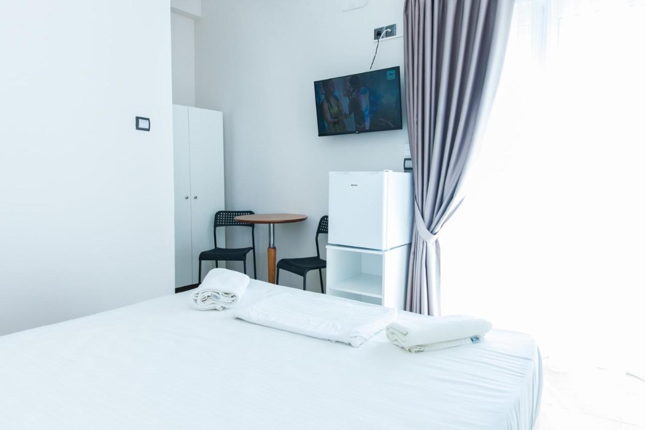 Silver Hotel Athens Double Room With Balcony Bagian luar foto